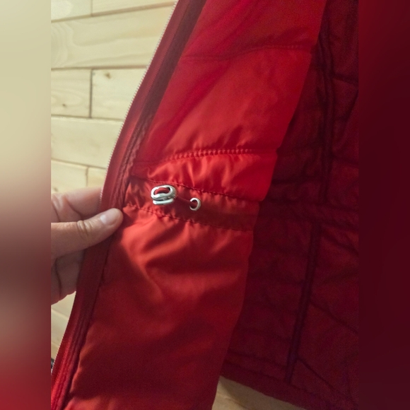 Guess Women's Plus Size Bright Red Quilted Puffer Jacket EUC Size XXL - Picture 11 of 14